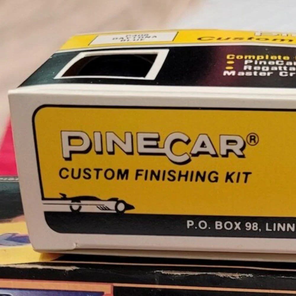 PineCar vintage boy